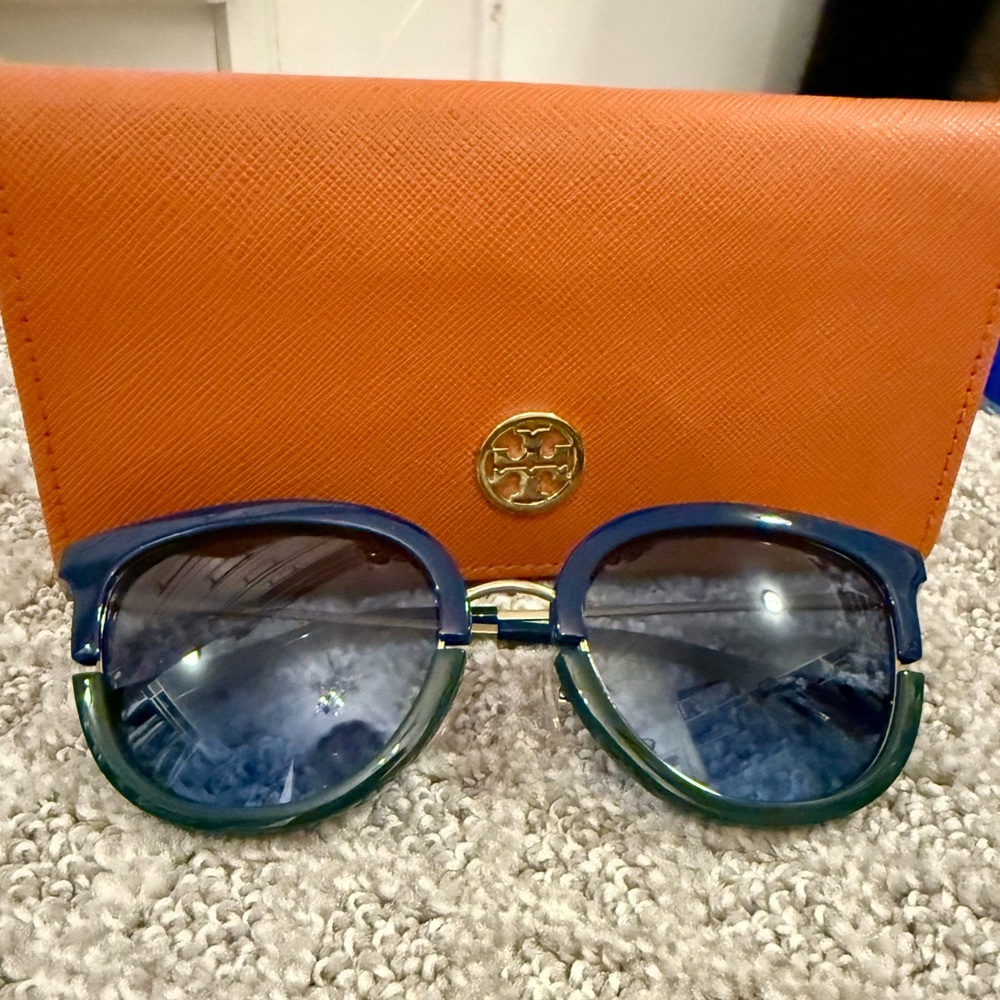 Tory Burch Phantos Blue Green Gradient Sunglasses with Orange Case